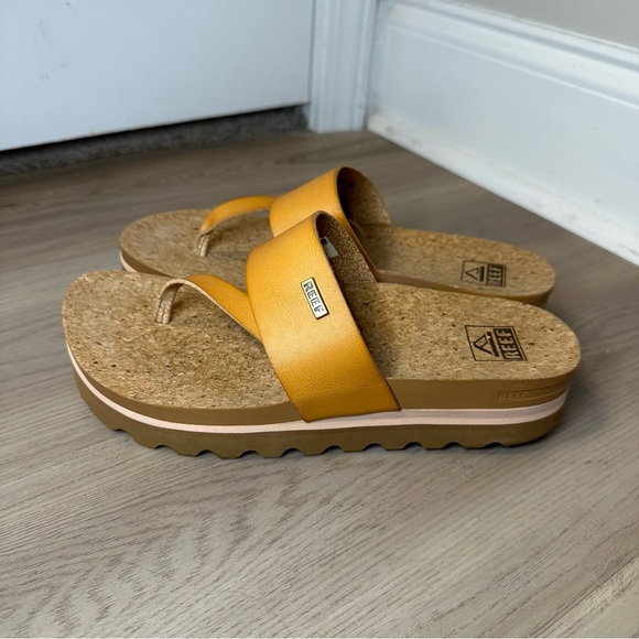NWOT Women's Reef Cushion Sol Hi Platform Sandals Sz 8 Tan/orange - Picture 1 of 8